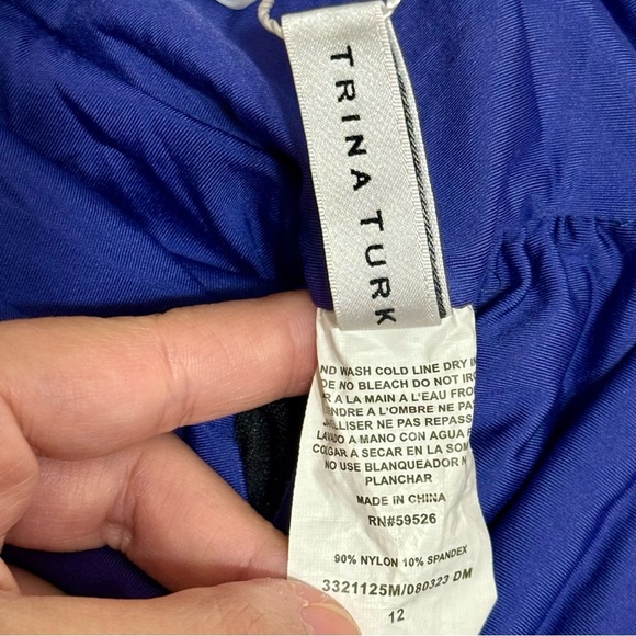 Trina Turk Breeze Ruffle Plunge Floral Tie Back One Piece Swimsuit Size 12 - Picture 6 of 8